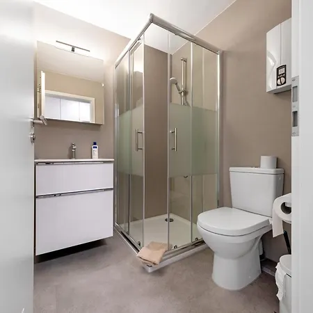 Mit Tollem Meerblick Auf Insel * Куксхафен